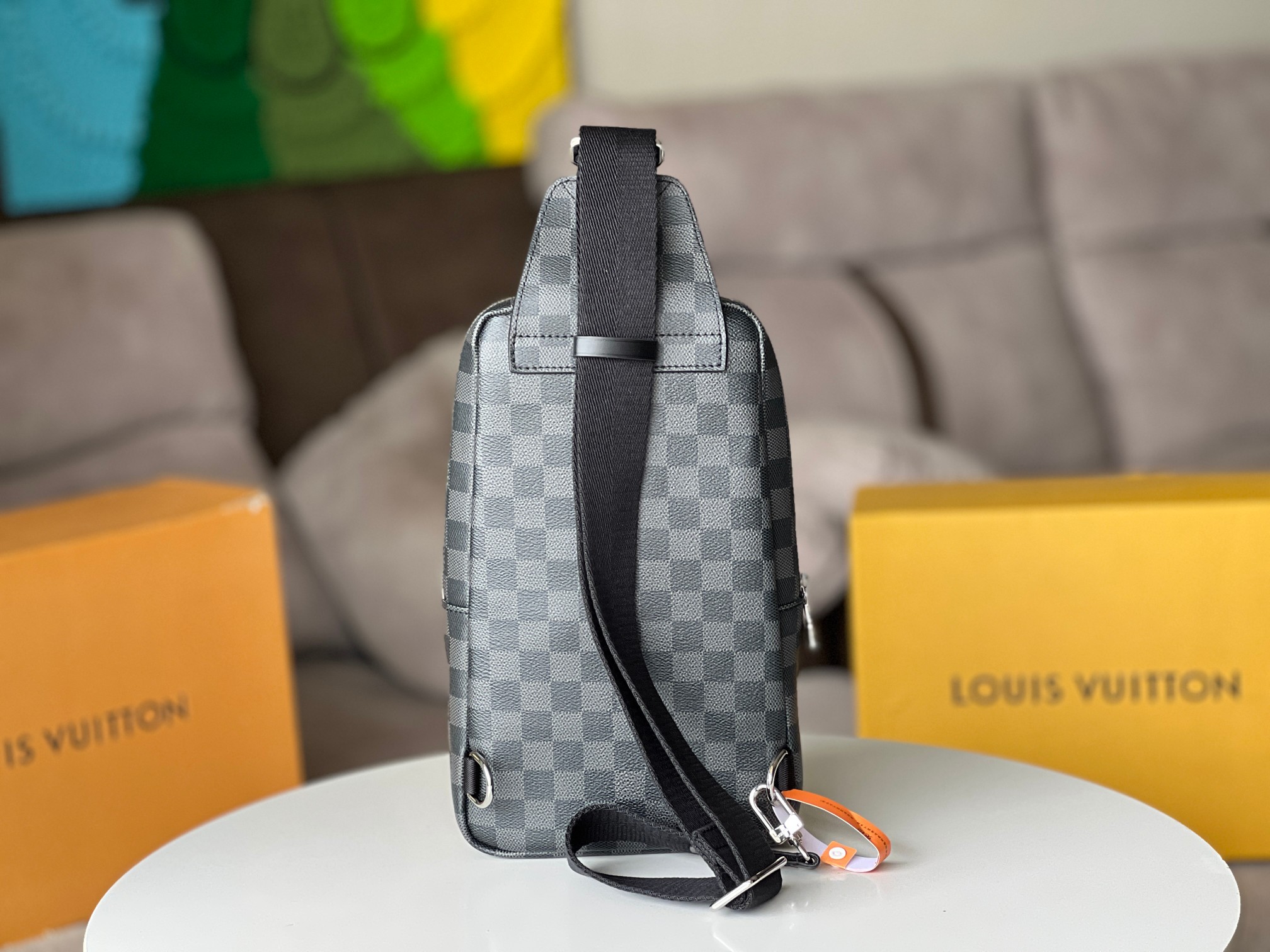 High Quality Luxury Louis Vuitton Avenue Sling Bag Monogram Damier product detail