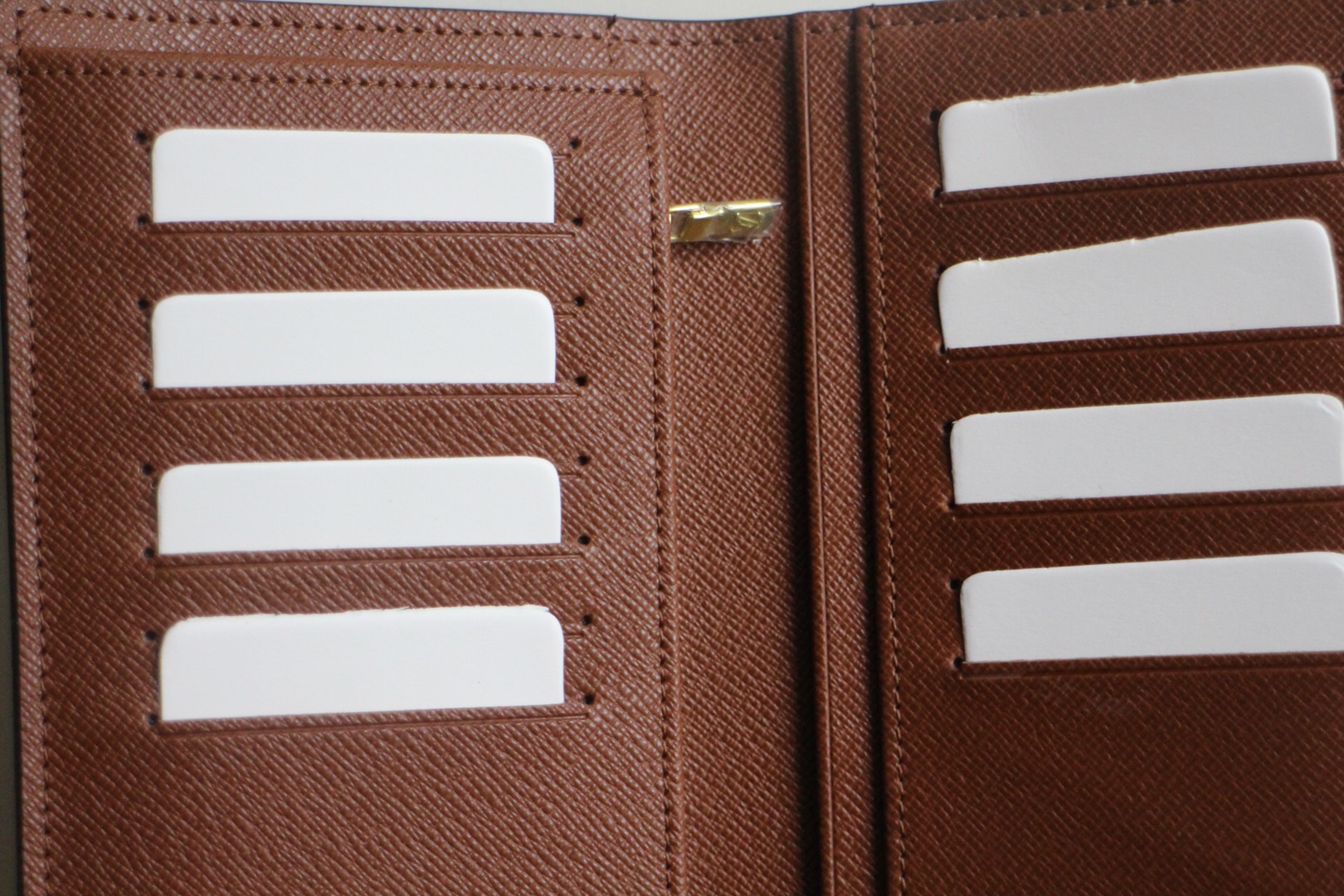 High Quality Luxury Louis Vuitton Brazza Wallet M66540 product detail