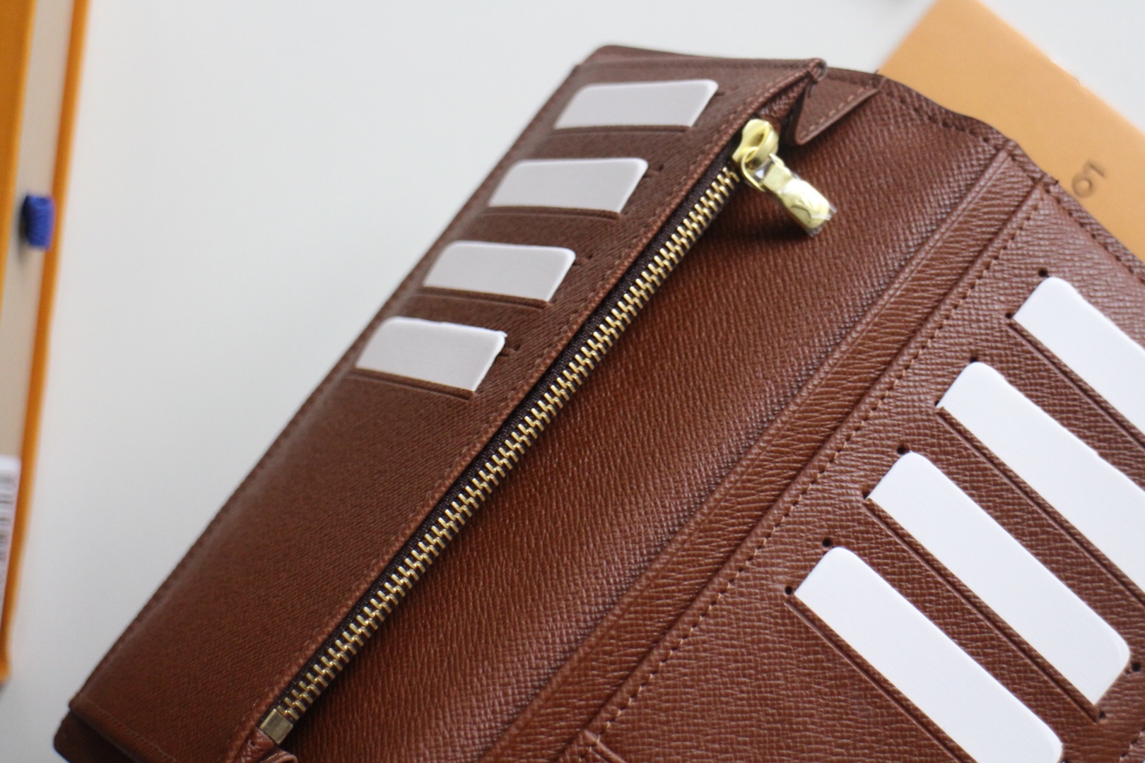 High Quality Luxury Louis Vuitton Brazza Wallet M66540 product detail