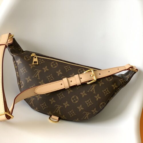 Louis Vuitton Bumbag M43644 product photo 3