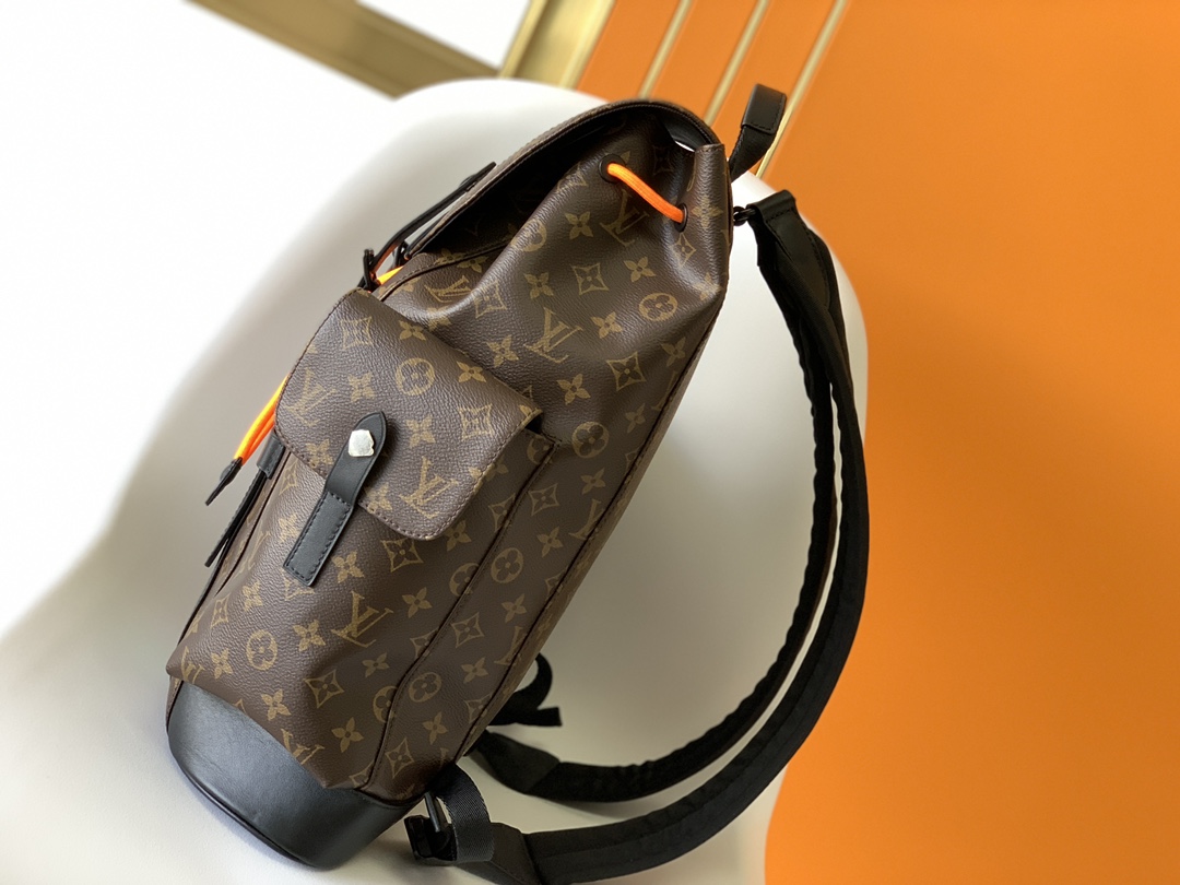 High Quality Luxury Louis Vuitton Christopher PM LV M45617 product detail