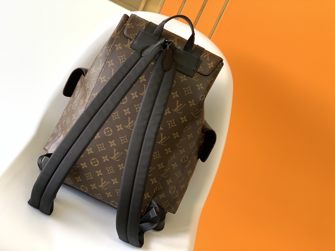 High Quality Luxury Louis Vuitton Christopher PM LV M45617 product detail