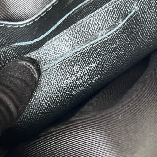 Louis Vuitton Christopher Wearable Wallet M69404 product photo 9