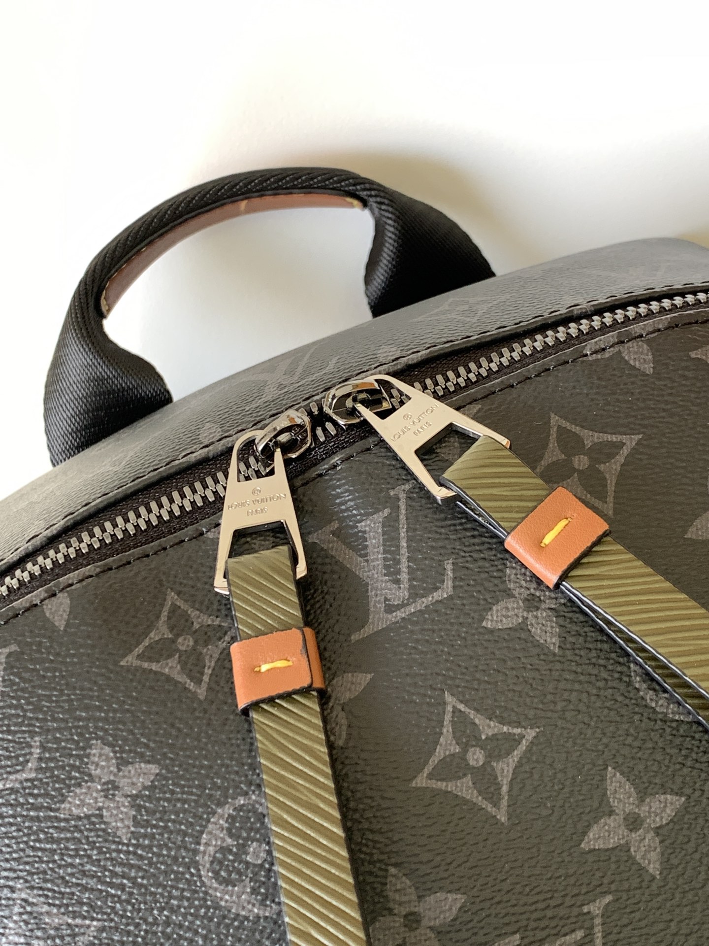 High Quality Luxury Louis Vuitton Discovery Backpack M45218 product detail
