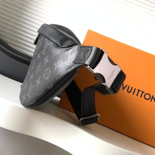 High Quality Luxury Louis Vuitton Discovery Bumbag M44336 alternate view