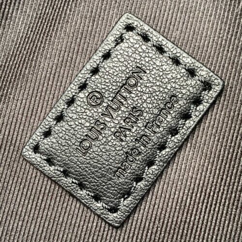 High Quality Luxury Louis Vuitton Discovery Bumbag M44336 product detail