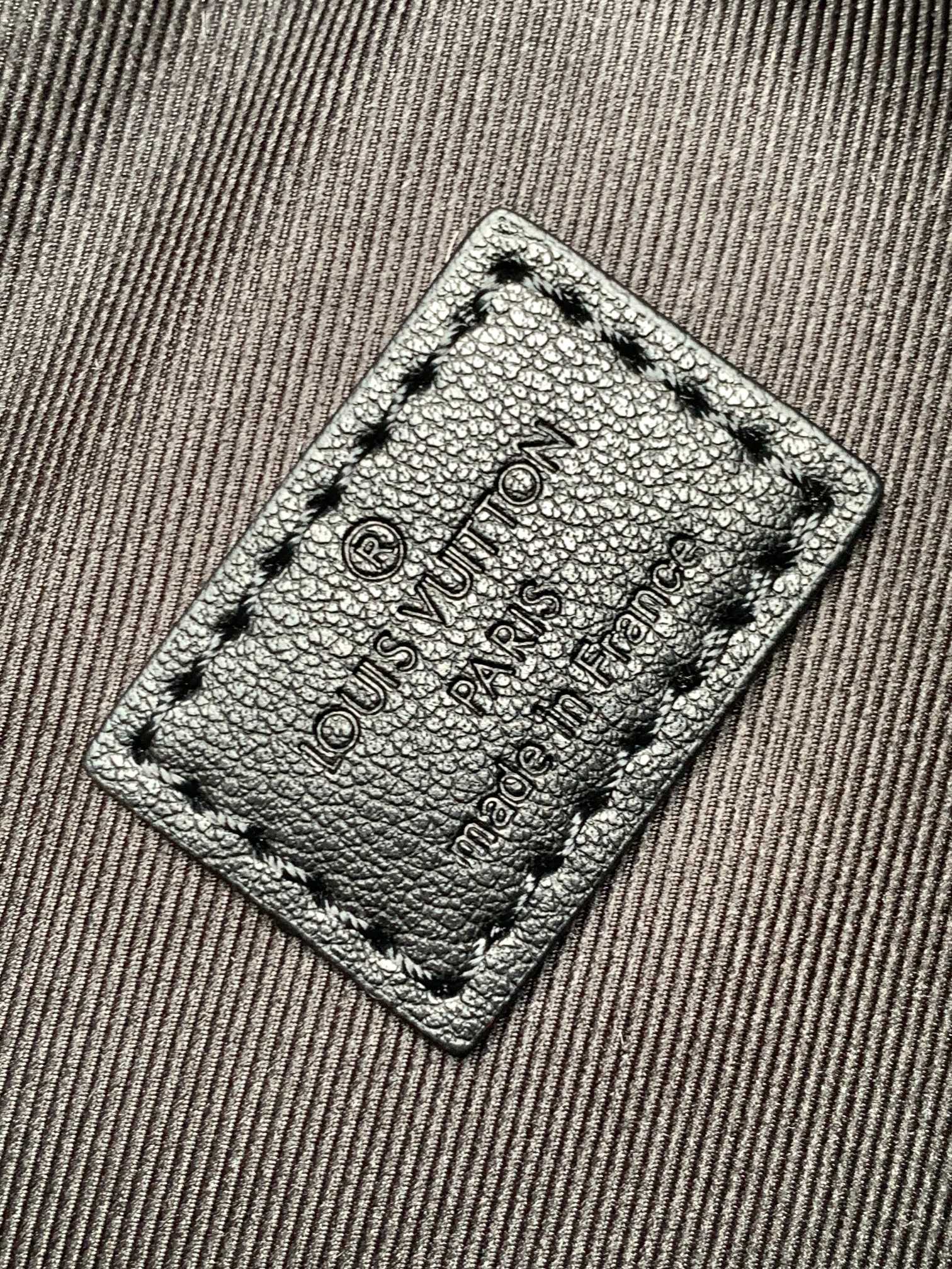 High Quality Luxury Louis Vuitton Discovery Bumbag M44336 product detail