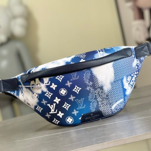 High Quality Luxury Louis Vuitton Discovery Bumbag PM M20587