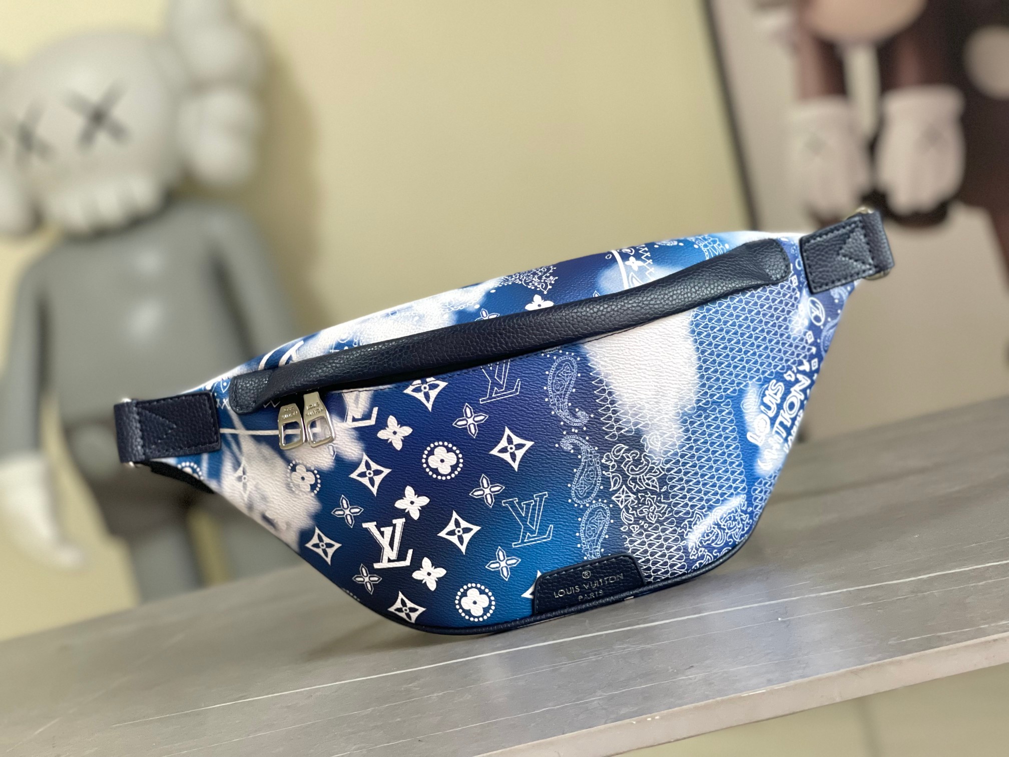 High Quality Luxury Louis Vuitton Discovery Bumbag PM M20587