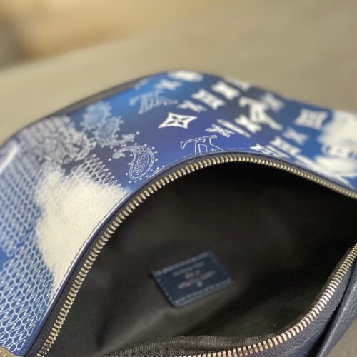 High Quality Luxury Louis Vuitton Discovery Bumbag PM M20587 product detail