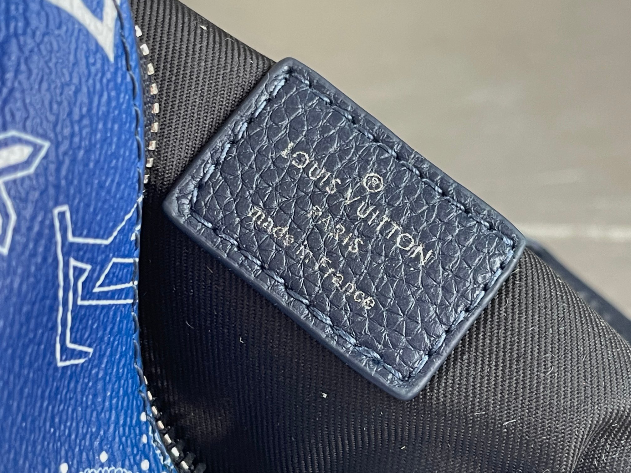 High Quality Luxury Louis Vuitton Discovery Bumbag PM M20587 product detail