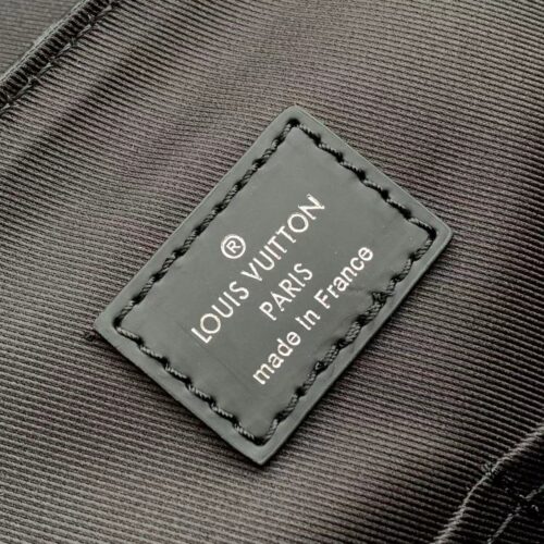 High Quality Luxury Louis Vuitton District PM Messenger Bag M44001 product detail