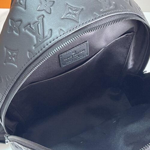 High Quality Luxury Louis Vuitton Monogram Shadow Racer Slingbag M46107 product detail