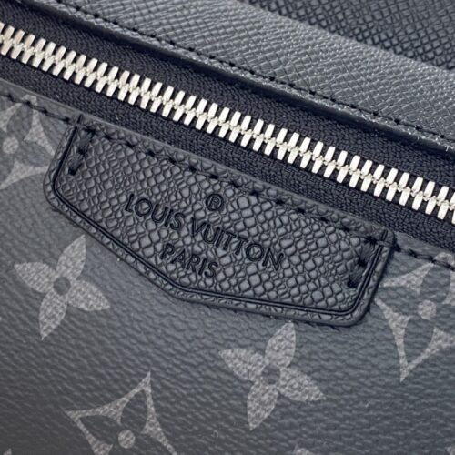 High Quality Luxury Louis Vuitton Outdoor Bumbag M30245 alternate view