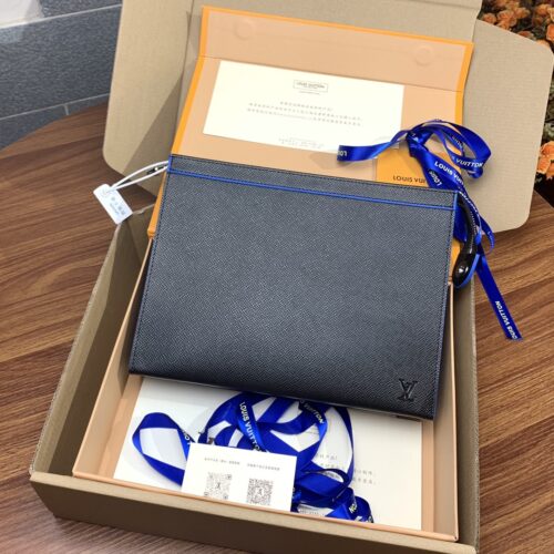 High Quality Luxury Louis Vuitton Pochette Voyage MM Taiga Leather M30573 Blv893
