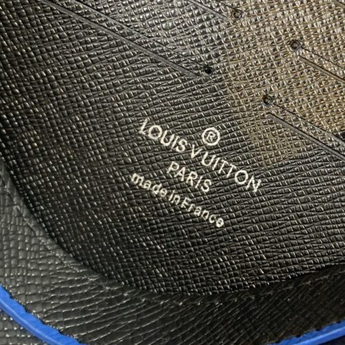 High Quality Luxury Louis Vuitton Pochette Voyage MM Taiga Leather M30573 Blv893 product detail