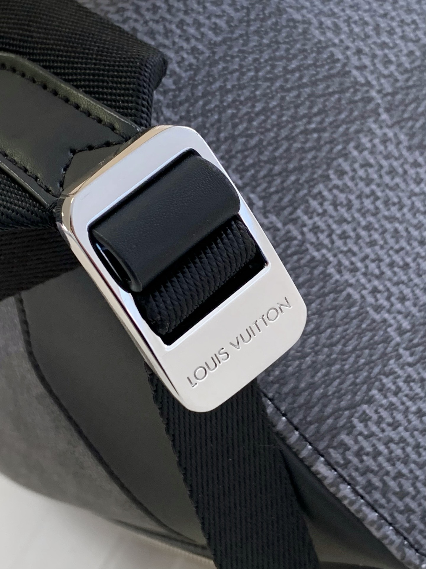 High Quality Luxury Louis Vuitton Campus Backpack N50009 product detail