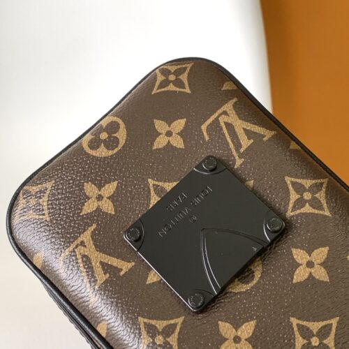 High Quality Luxury Louis Vuitton S-Lock Vertical Wearable Wallet M82535/M82252/M81522 product detail