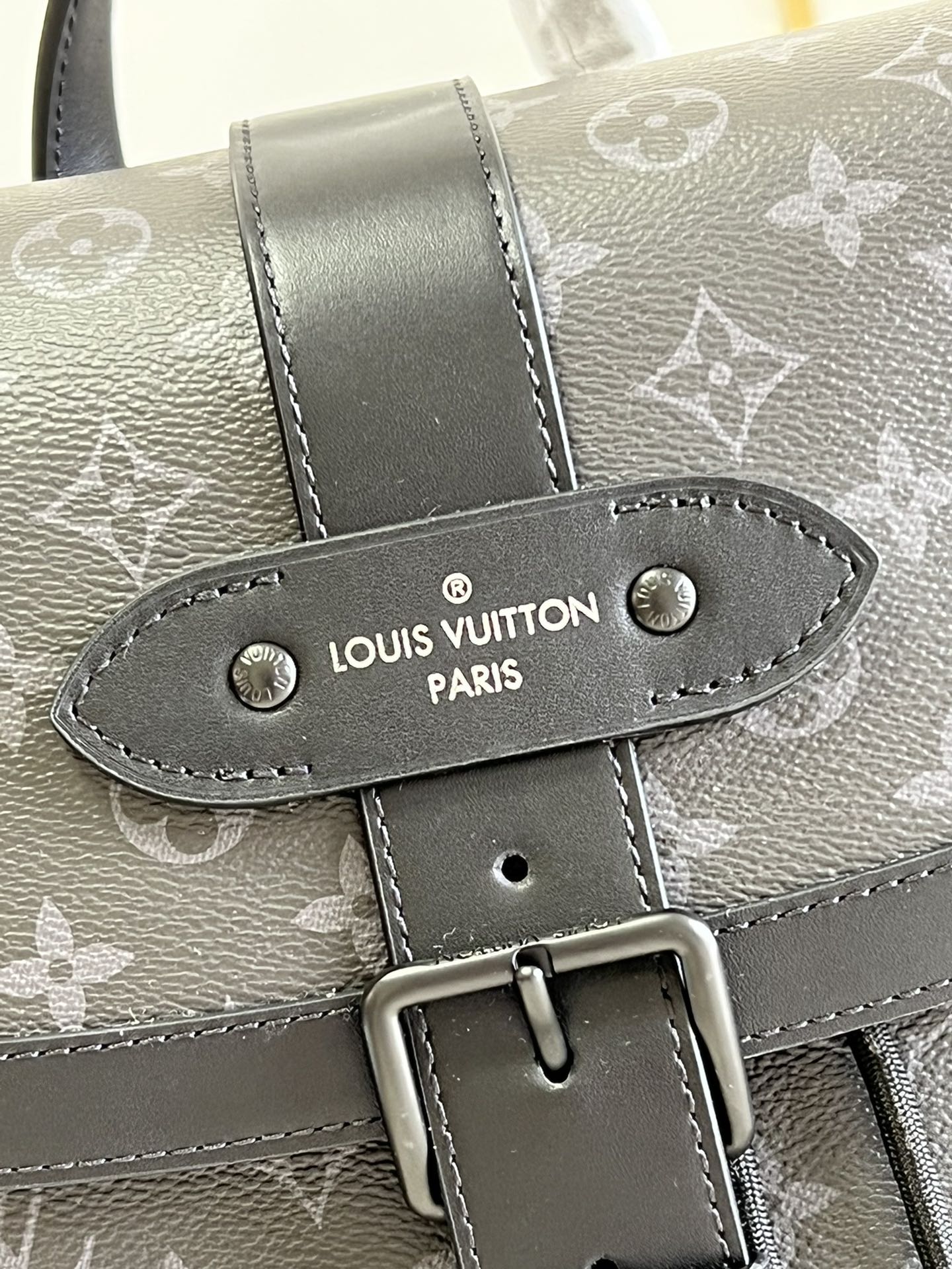 High Quality Luxury Louis Vuitton Saumur Backpack M45913 product detail