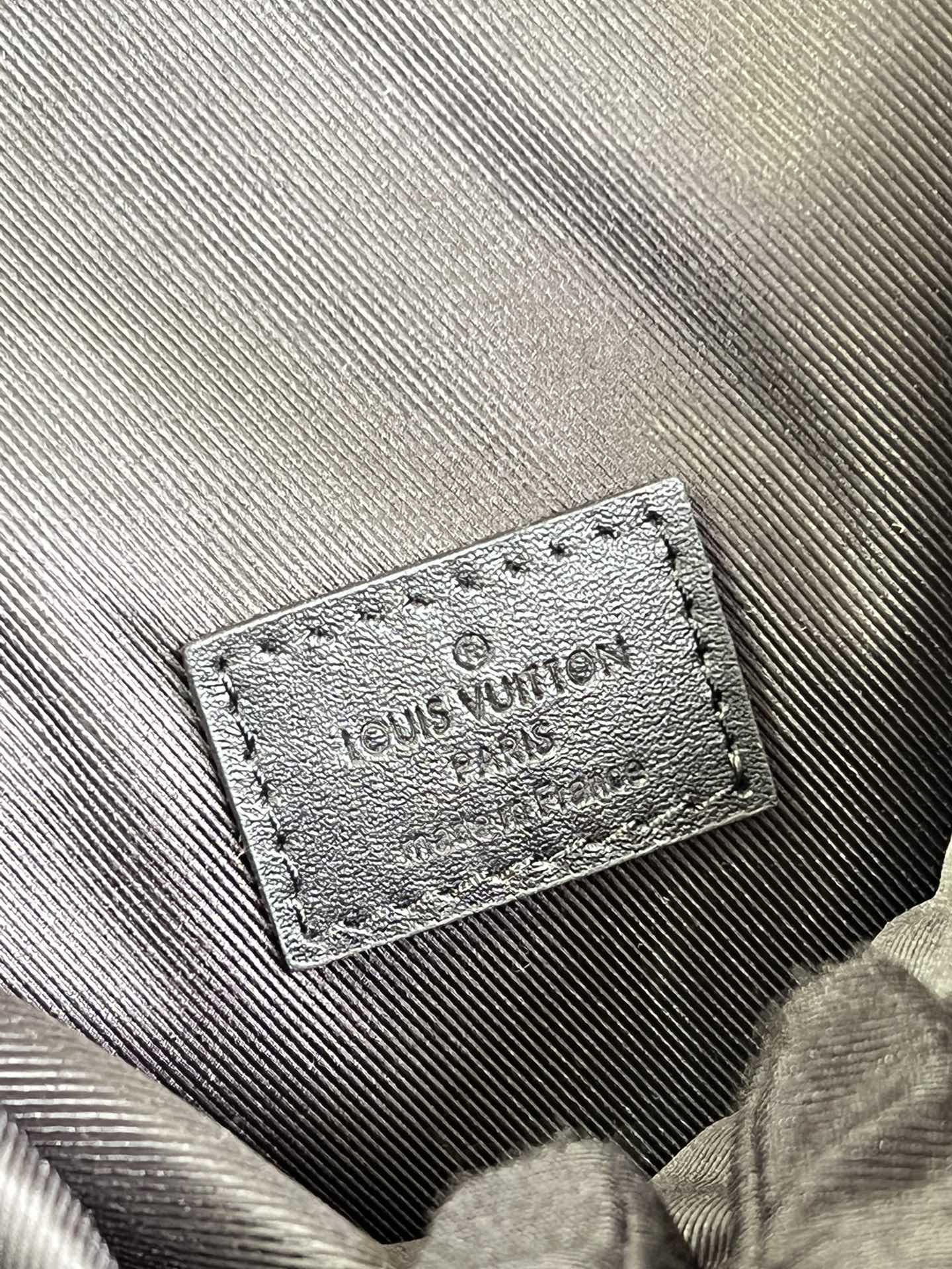 High Quality Luxury Louis Vuitton Saumur Backpack M45913 product detail