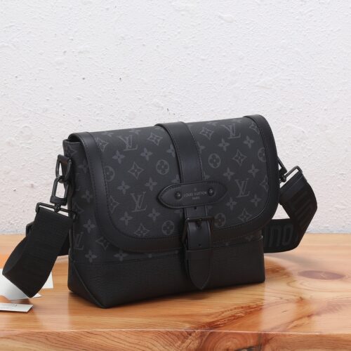 High Quality Luxury Louis Vuitton Saumur Messenger M45911 alternate view