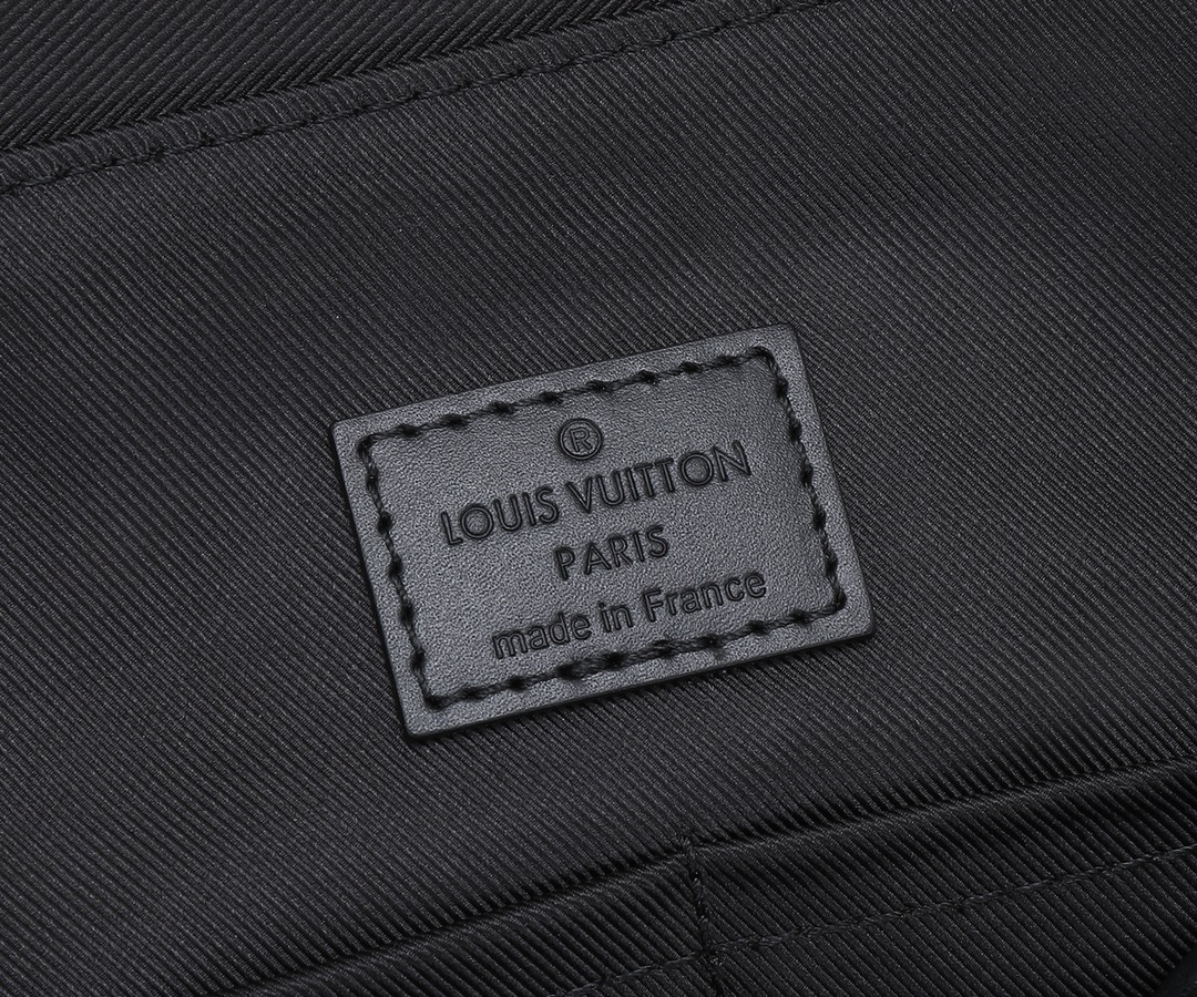 High Quality Luxury Louis Vuitton Saumur Messenger M45911 product detail