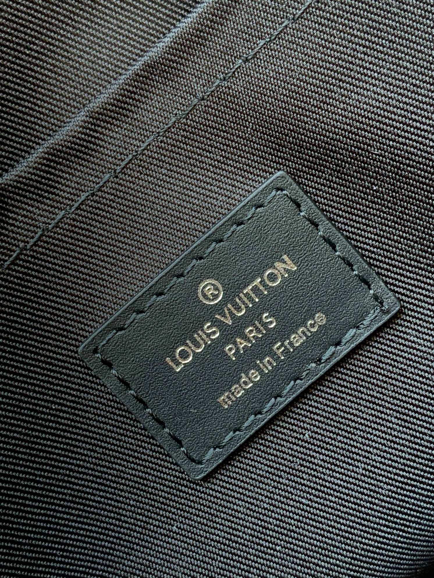 High Quality Luxury Louis Vuitton Studio Messenger N50013 product detail