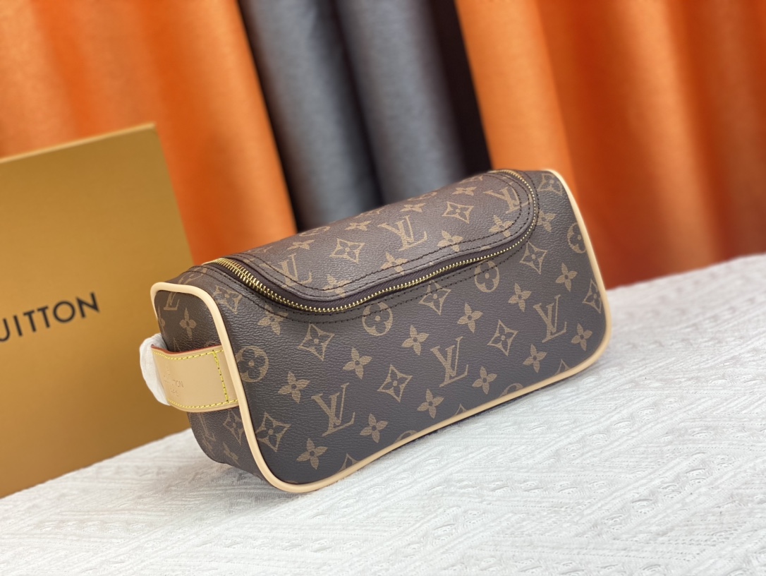 High Quality Luxury Louis Vuitton Toiletry Pouch N47625 product detail