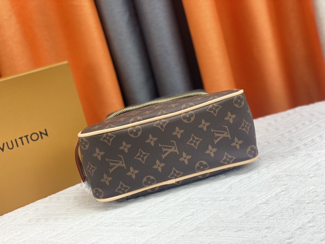 High Quality Luxury Louis Vuitton Toiletry Pouch N47625 product detail