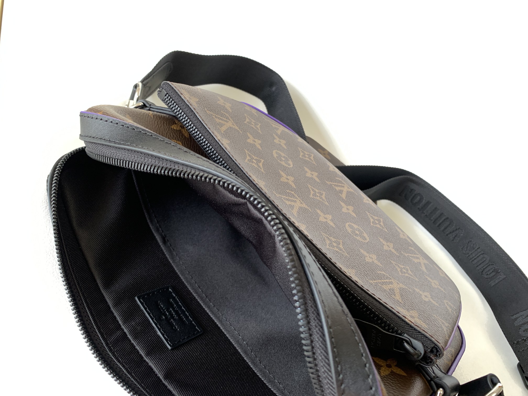 High Quality Luxury Louis Vuitton Trio Messenger Bag LV M46266 product detail
