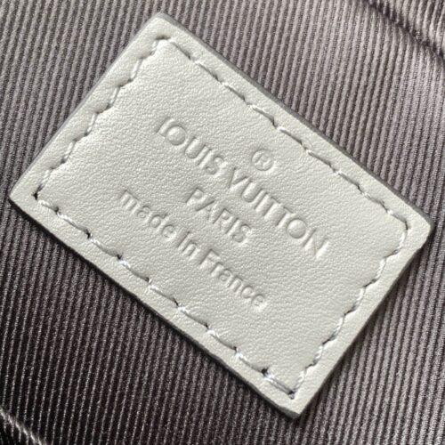 High Quality Luxury Louis Vuitton Trio Messenger Embossed M46104 product detail