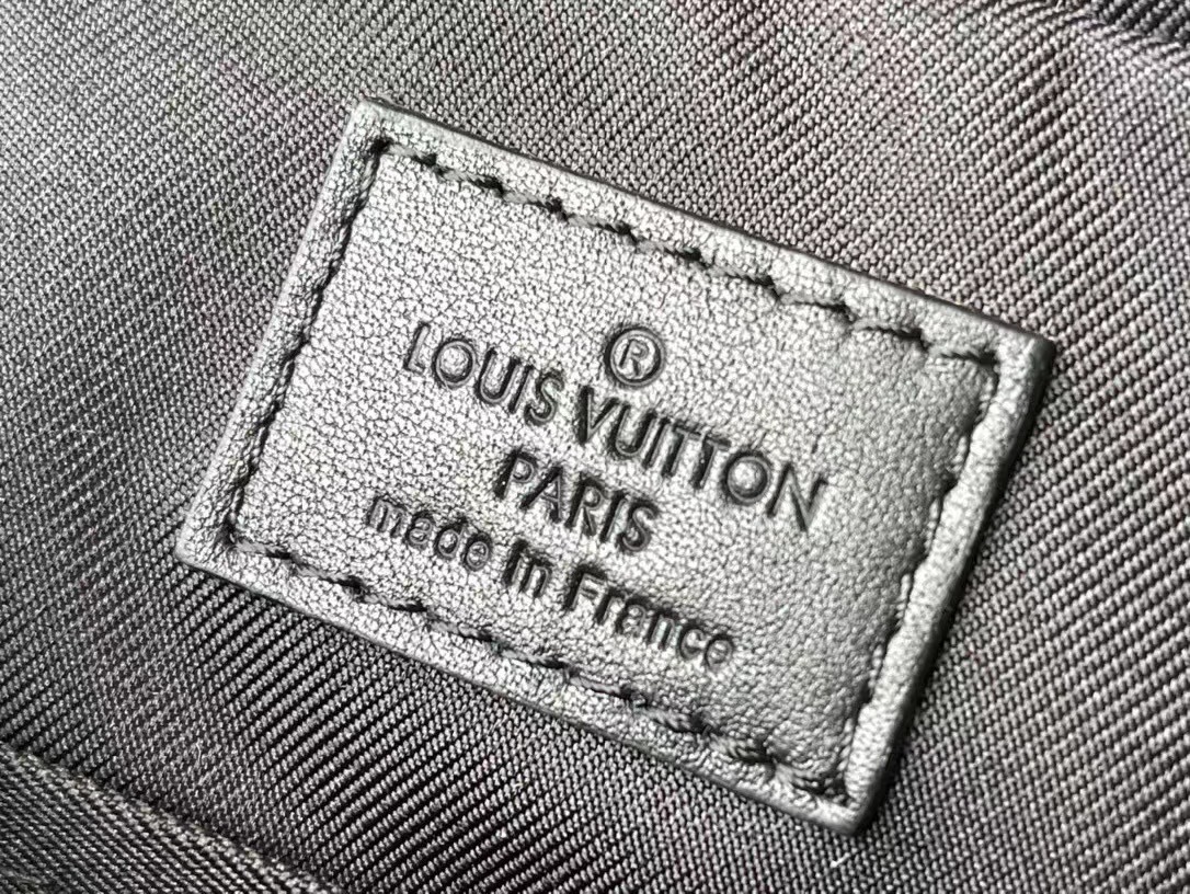 High Quality Luxury Louis Vuitton Trio Messenger M69443 product detail