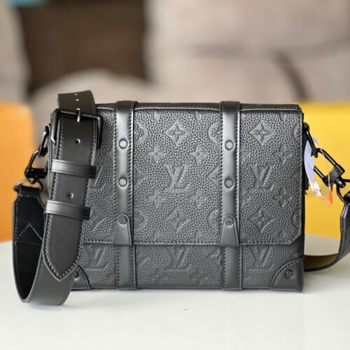 High Quality Luxury Louis Vuitton Trunk Messenger Black M57726/M45727 alternate view
