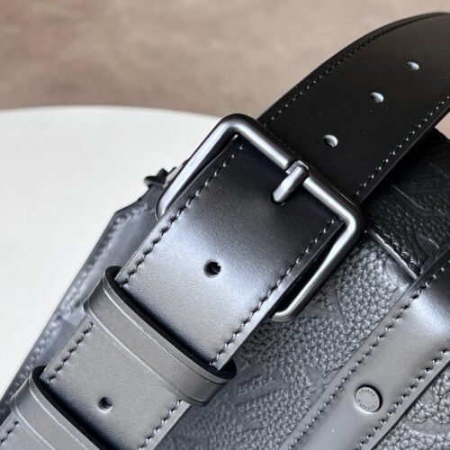 High Quality Luxury Louis Vuitton Trunk Messenger Black M57726/M45727 product detail