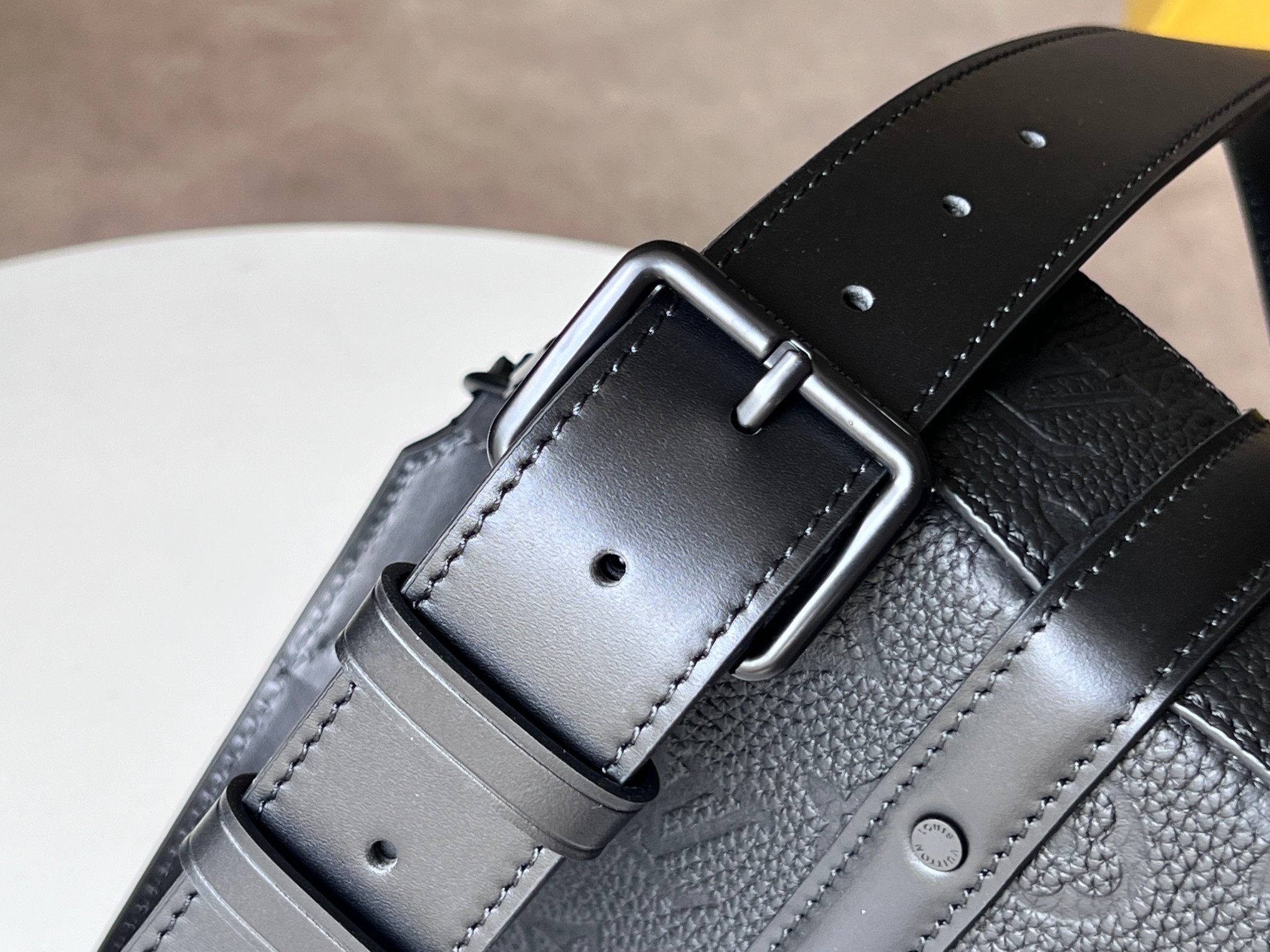 High Quality Luxury Louis Vuitton Trunk Messenger Black M57726/M45727 product detail