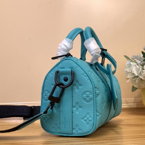 High Quality Luxury Louis Vuitton Keepall Bandoulière 25 M11996 alternate view