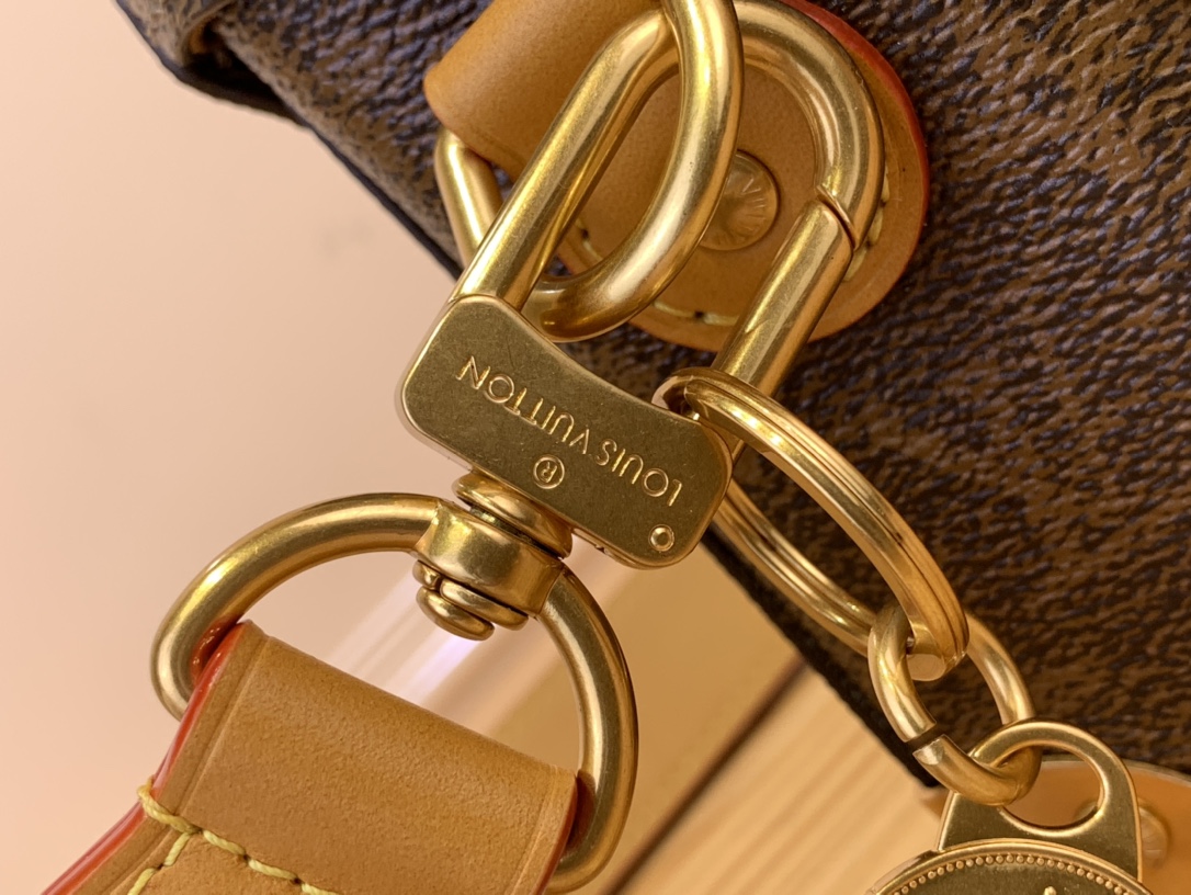 High Quality Luxury Louis Vuitton Soul Trunk M11535 product detail