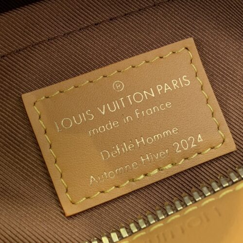 High Quality Luxury Louis Vuitton Soul Trunk East West M11536 product detail