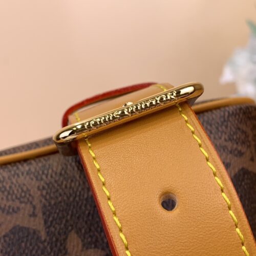High Quality Luxury Louis Vuitton Locker Dopp Kit M11765 product detail