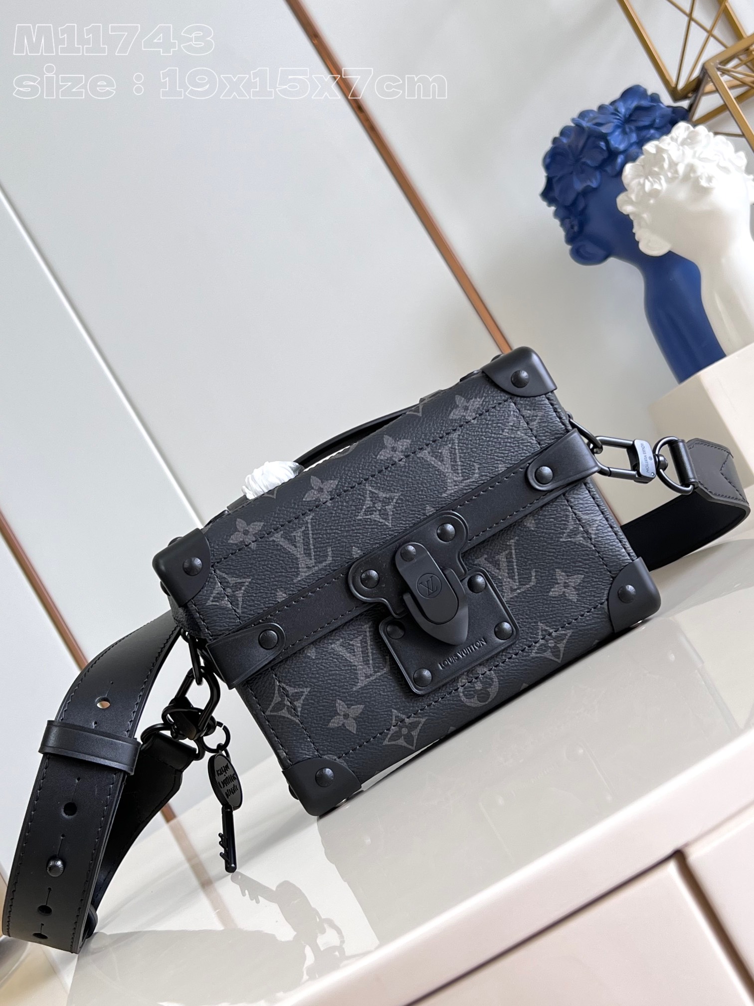 High Quality Luxury Louis Vuitton Soul Trunk M11743