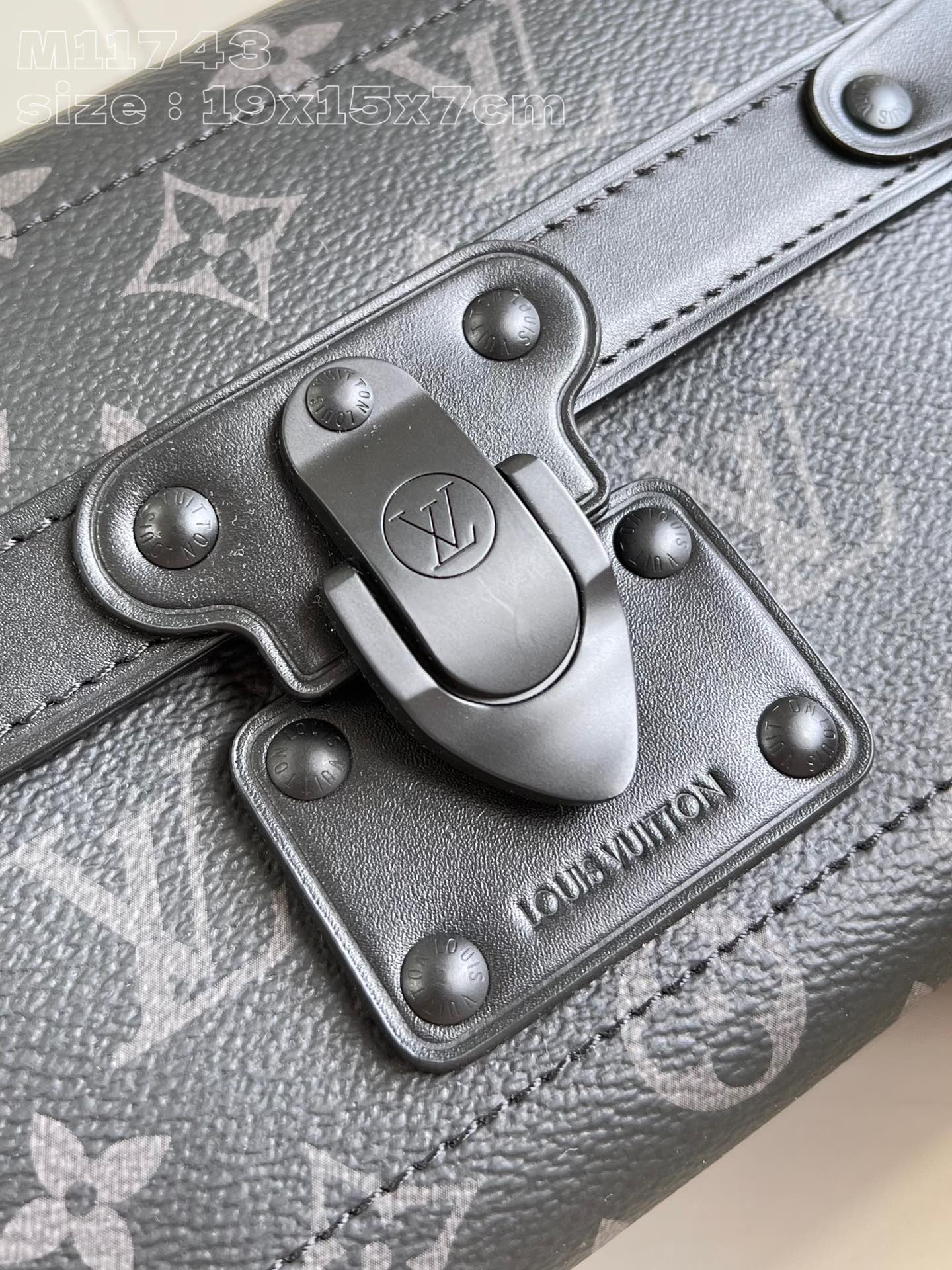 High Quality Luxury Louis Vuitton Soul Trunk M11743 product detail