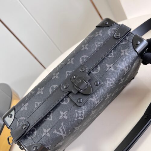 High Quality Luxury Louis Vuitton Soul Trunk East West M11744 product detail
