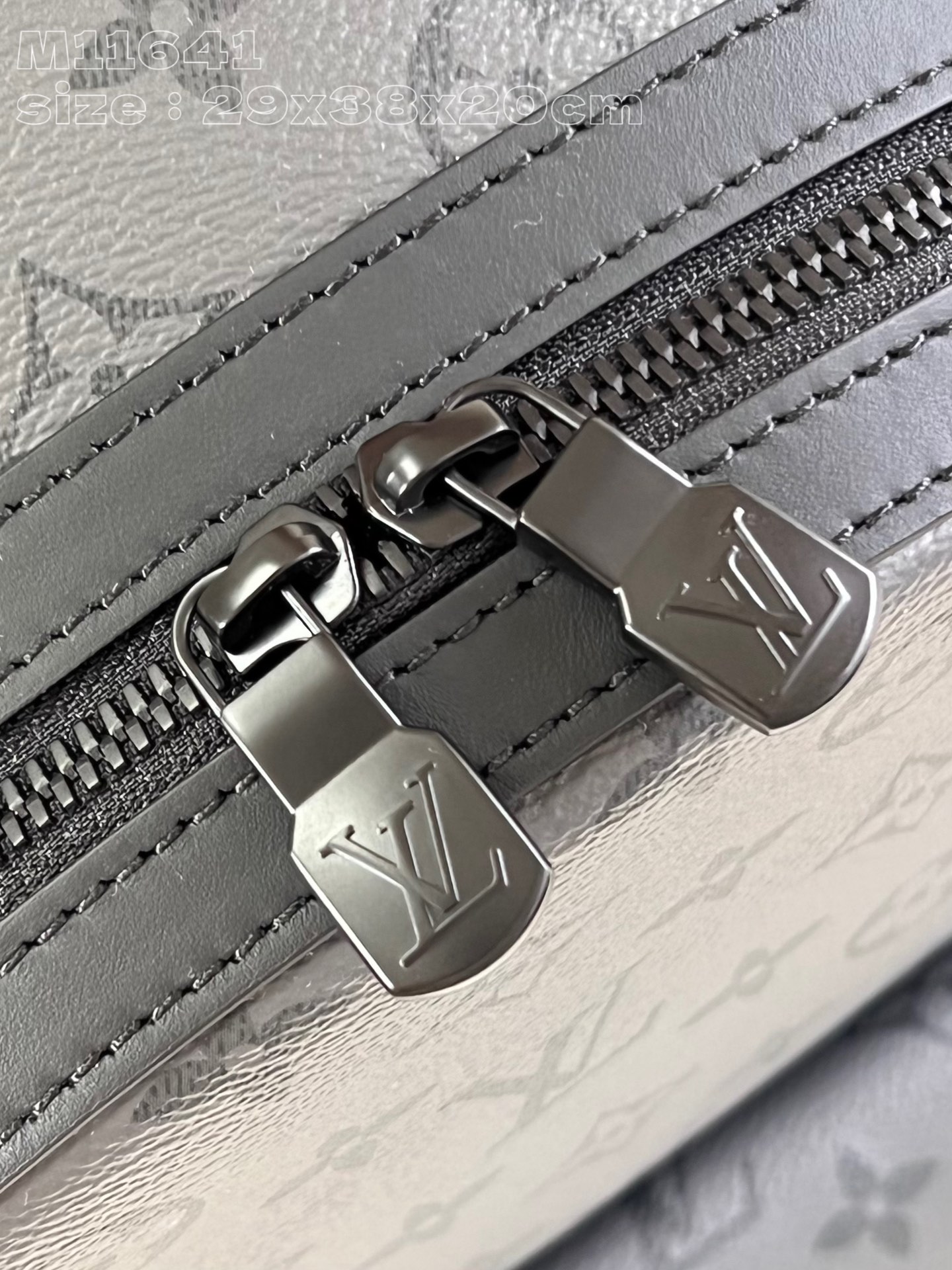 High Quality Luxury Louis Vuitton Discovery Backpack PM M11641 product detail