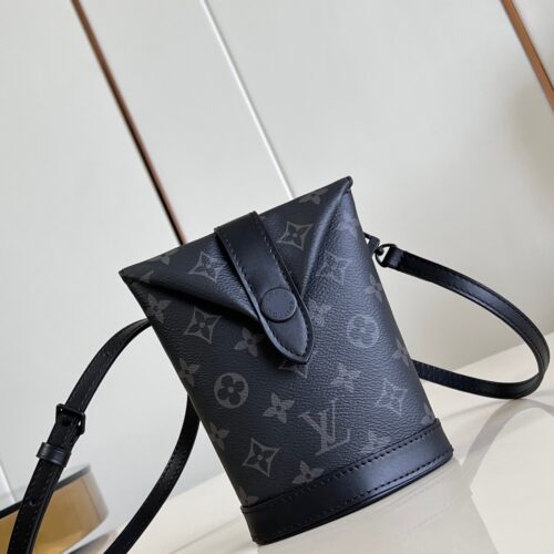 High Quality Luxury Louis Vuitton Envelope Pouch M11613