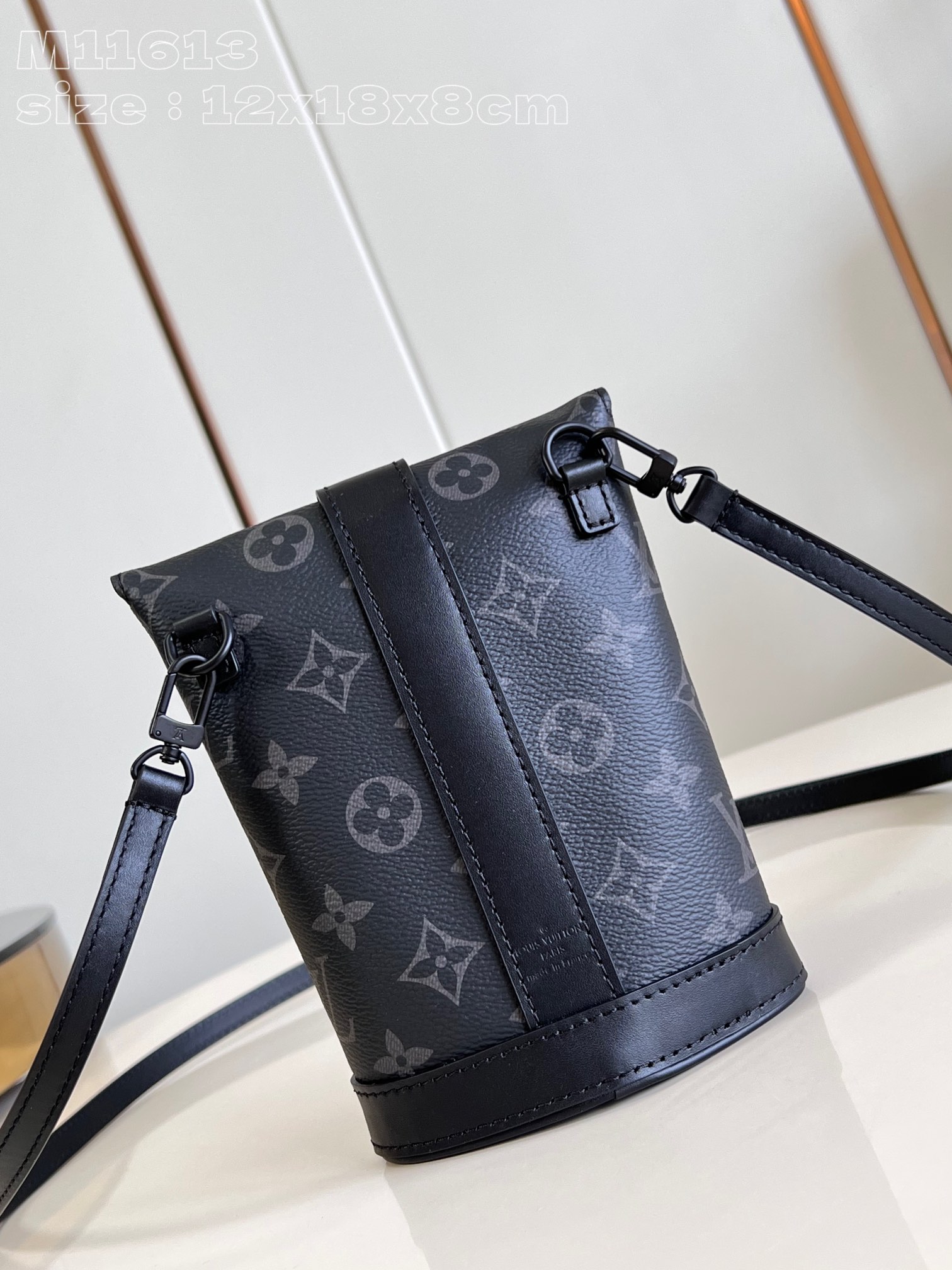 High Quality Luxury Louis Vuitton Envelope Pouch M11613 product detail