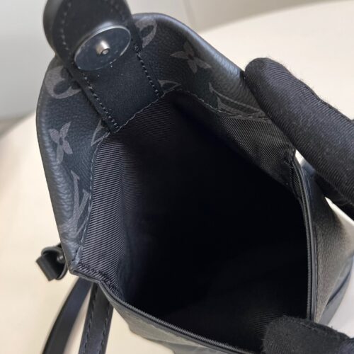 High Quality Luxury Louis Vuitton Envelope Pouch M11613 product detail