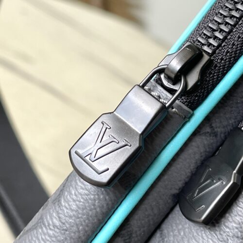 Louis Vuitton Avenue Slingbag PM M11703 product photo 6