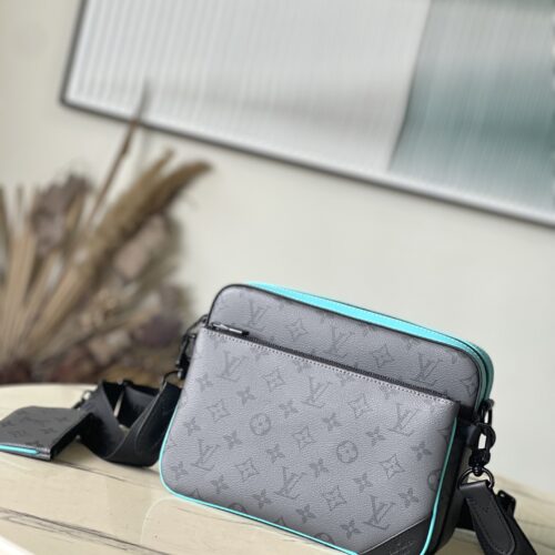 High Quality Luxury Louis Vuitton Trio Messenger M11648