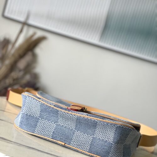 High Quality Luxury Louis Vuitton Montsouris Messenger MM N40743 product detail