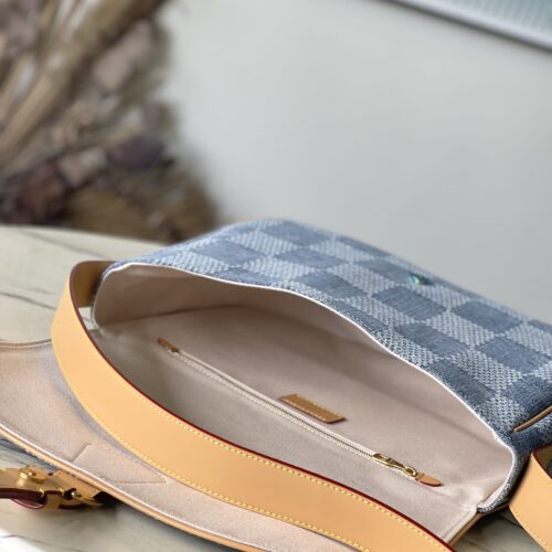 High Quality Luxury Louis Vuitton Montsouris Messenger MM N40743 product detail